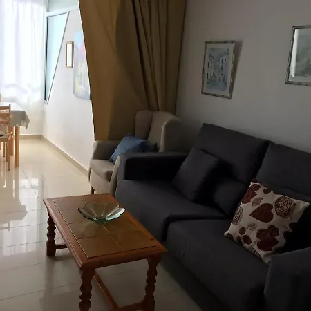 Service Lazaro- Edificio Aguamarina 38 Apartmán *