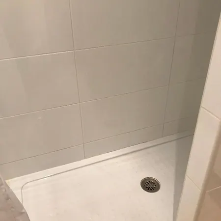 Service Lazaro- Edificio Aguamarina 38 Apartmán